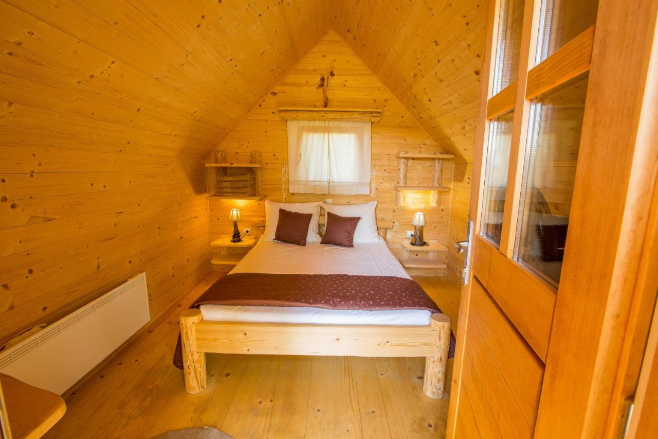 Вилла Glamping Organic Farm Slibar Тржич Экстерьер фото