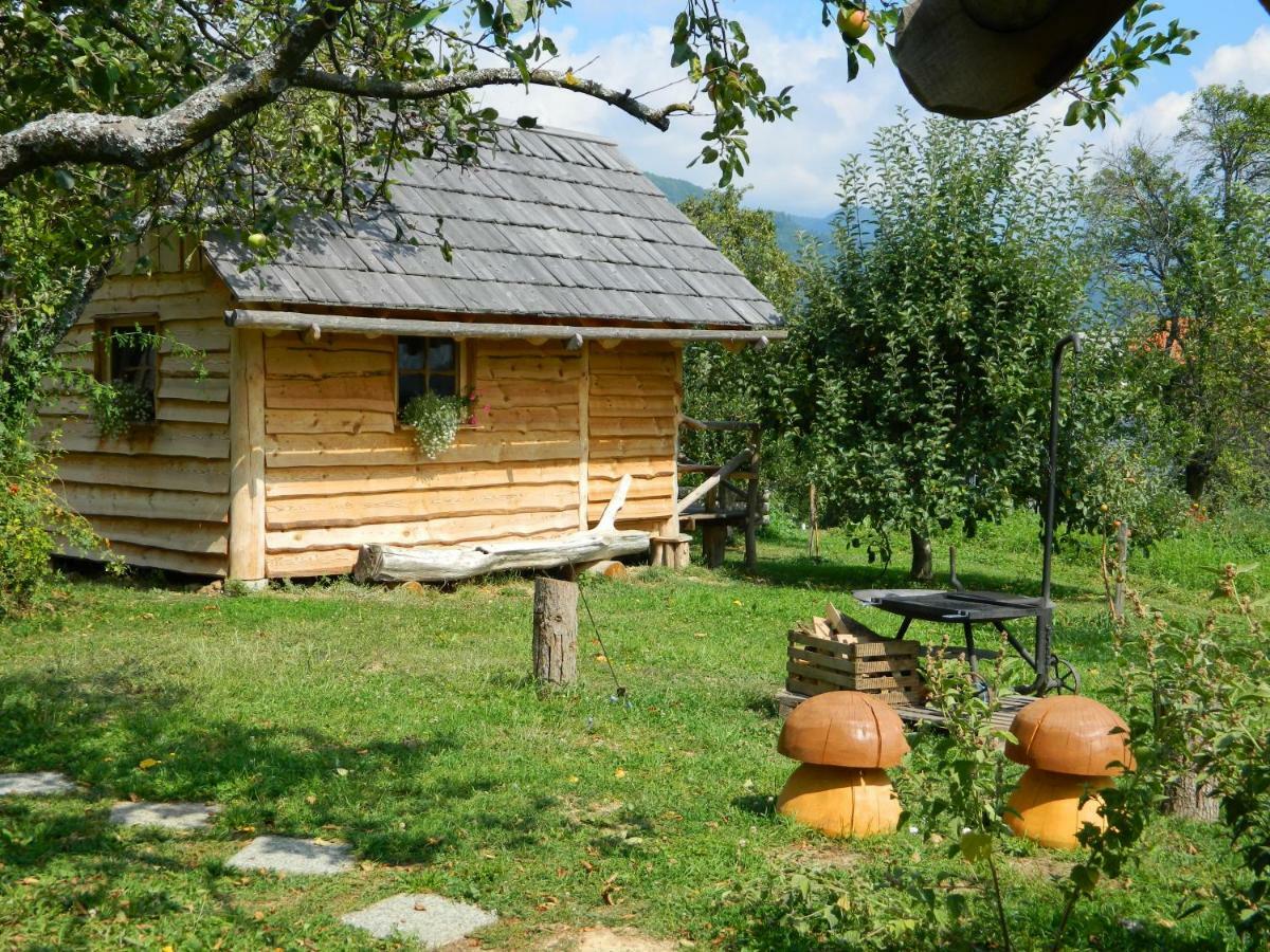 Вилла Glamping Organic Farm Slibar Тржич Экстерьер фото